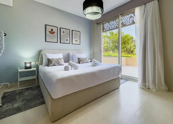 The Groundlight 1bdr Mangroovy Free & Pool Apartment